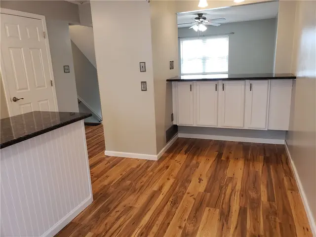298 Bellford Ct. gallery image 29