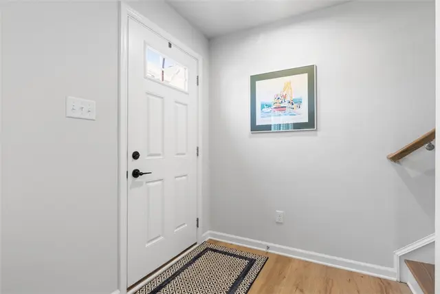 300 Abacot Way gallery image 3
