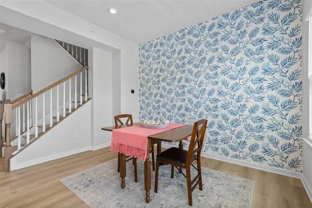 300 Abacot Way gallery image 35