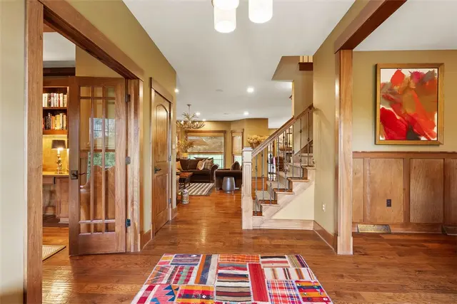300 McCutcheon Court gallery image 6