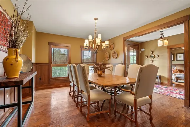 300 McCutcheon Court gallery image 8