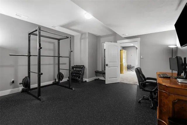 300 McCutcheon Court gallery image 27
