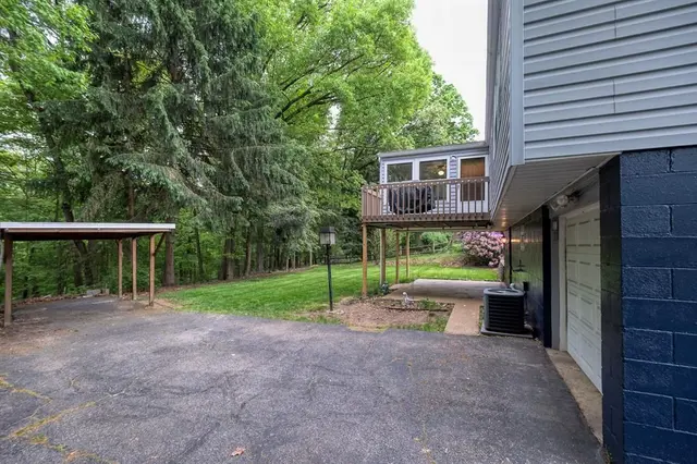 3000 Woodview DRIVE gallery image 6