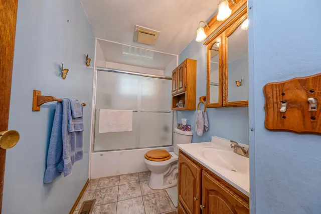 3000 Woodview DRIVE gallery image 25