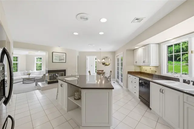 3007 W Grove Place gallery image 20