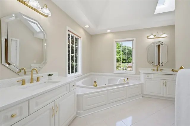 3007 W Grove Place gallery image 25