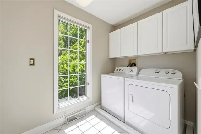 3007 W Grove Place gallery image 40