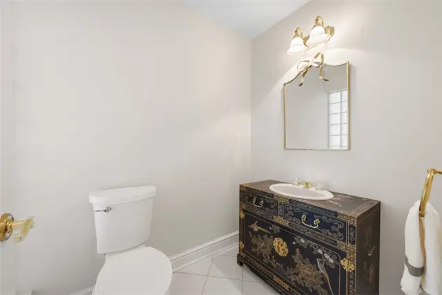 3007 W Grove Place gallery image 44