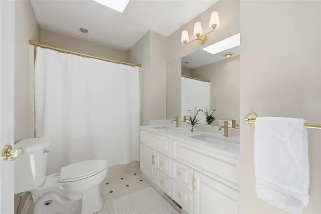 3007 W Grove Place gallery image 46