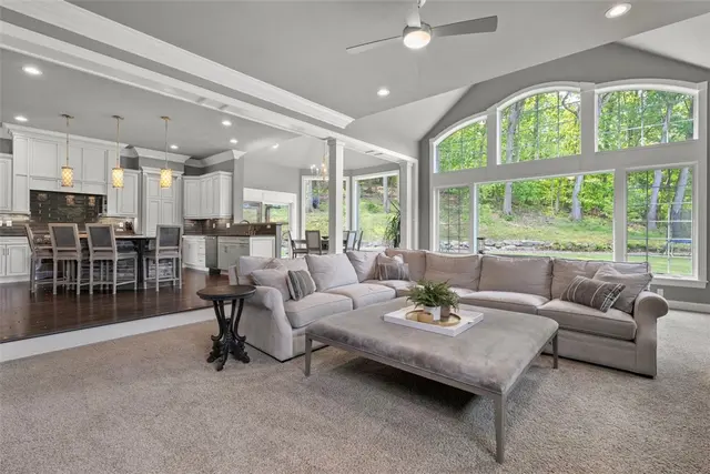 301 Chinquapin Ln gallery image 20