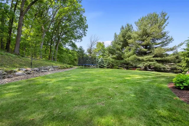 301 Chinquapin Ln gallery image 29