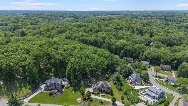 301 Chinquapin Ln gallery image 30