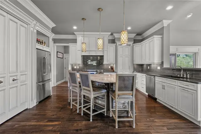 301 Chinquapin Ln gallery image 33