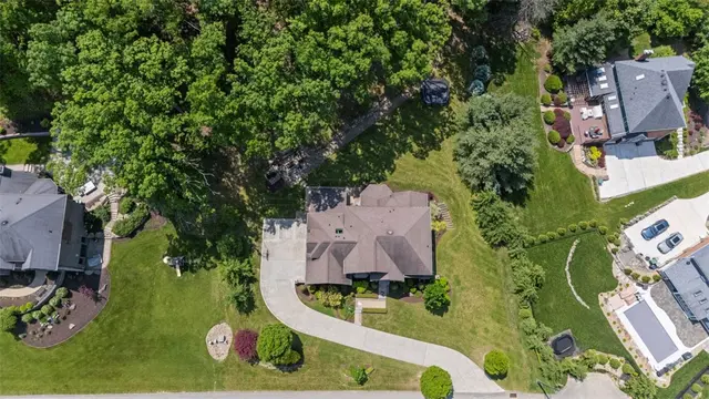 301 Chinquapin Ln gallery image 43