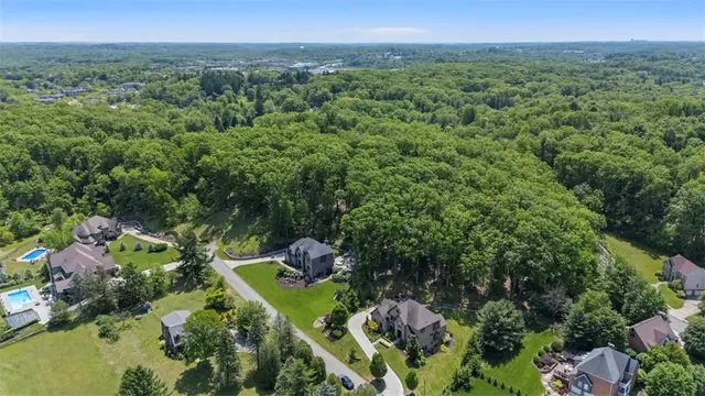 301 Chinquapin Ln gallery image 48