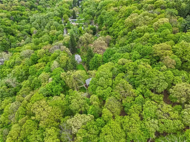 301 Redgate Rd gallery image 4