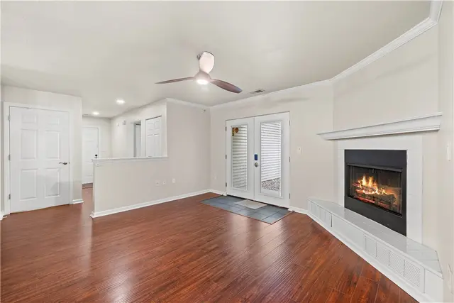 3011 Lenox Oval gallery image 19