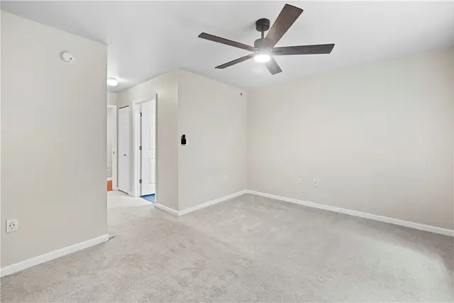 3011 Lenox Oval gallery image 23