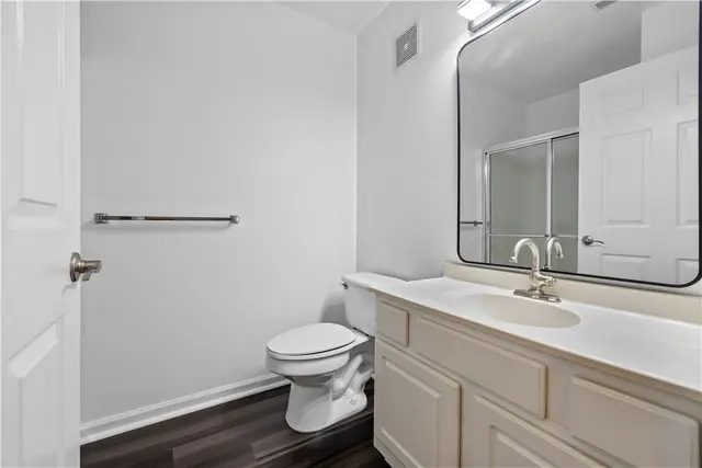 3011 Lenox Oval gallery image 24