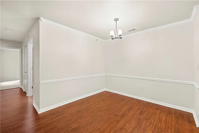 3011 Lenox Oval gallery image 25