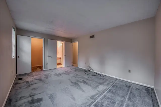 302 Carla Dr gallery image 6