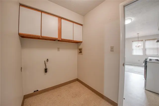 302 Carla Dr gallery image 7