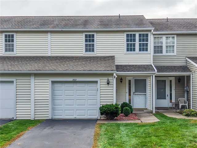 302 Carla Dr gallery image 9