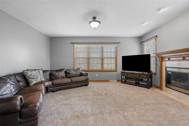 302 Castanea Drive gallery image 2
