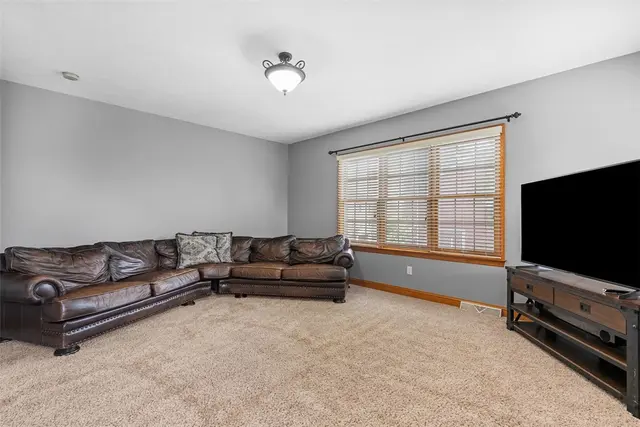 302 Castanea Drive gallery image 12