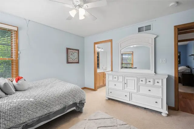 302 Castanea Drive gallery image 36