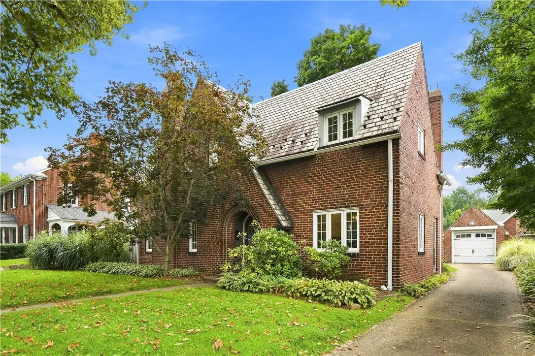 302 Maple Lane