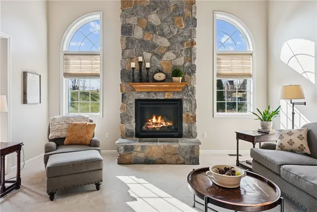 302 Pinyon Drive gallery image 8