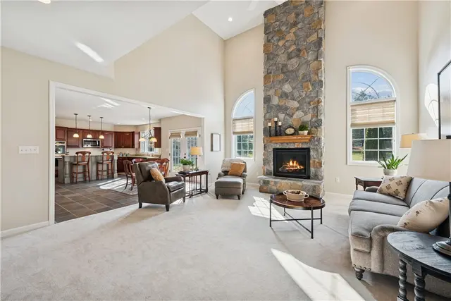 302 Pinyon Drive gallery image 10