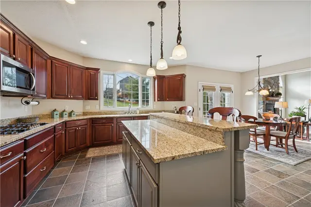 302 Pinyon Drive gallery image 14