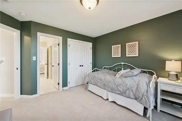 302 Pinyon Drive gallery image 29
