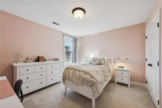 302 Pinyon Drive gallery image 31
