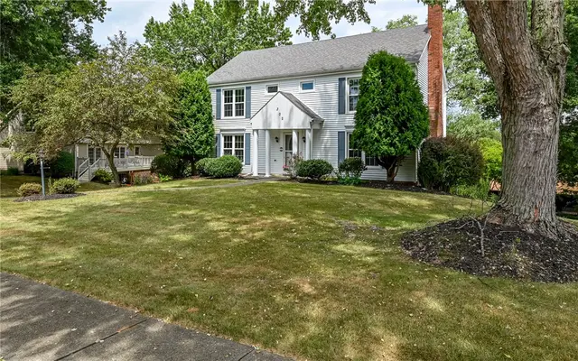 302 Ridgeway Drive gallery image 17