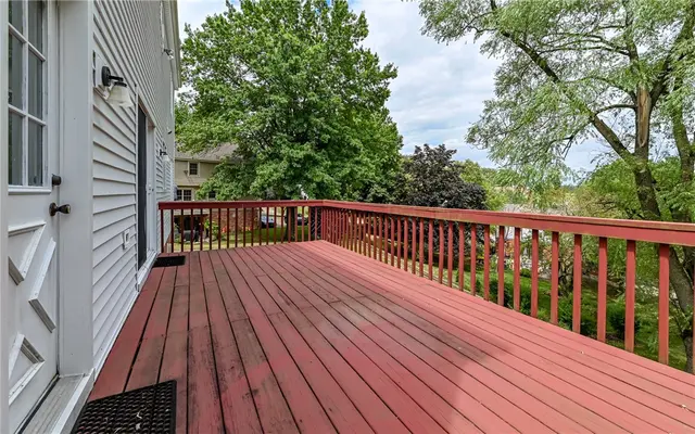 302 Ridgeway Drive gallery image 23