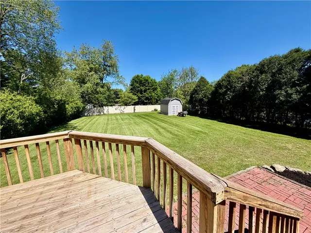 302 Sun Valley Dr gallery image 4