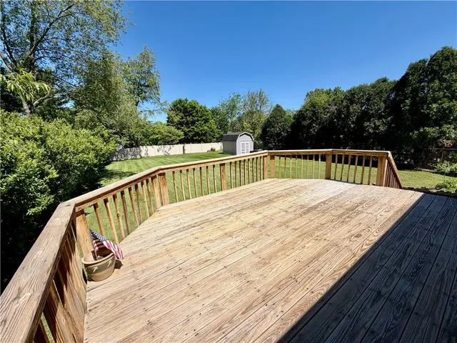 302 Sun Valley Dr gallery image 7