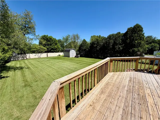 302 Sun Valley Dr gallery image 15
