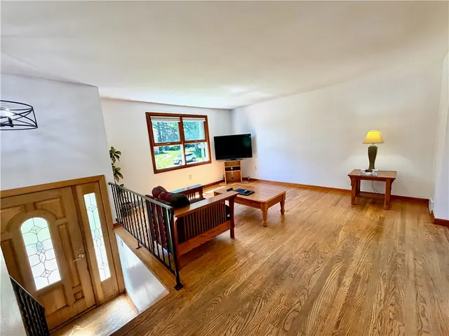 302 Sun Valley Dr gallery image 20