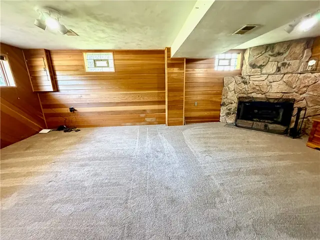 302 Sun Valley Dr gallery image 22