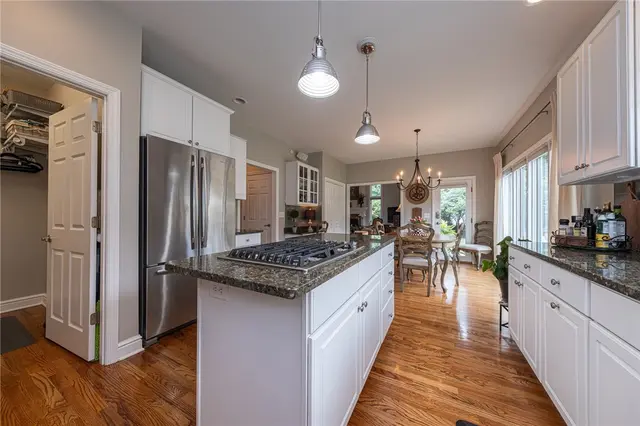 3021 East Ridge Drive gallery image 3