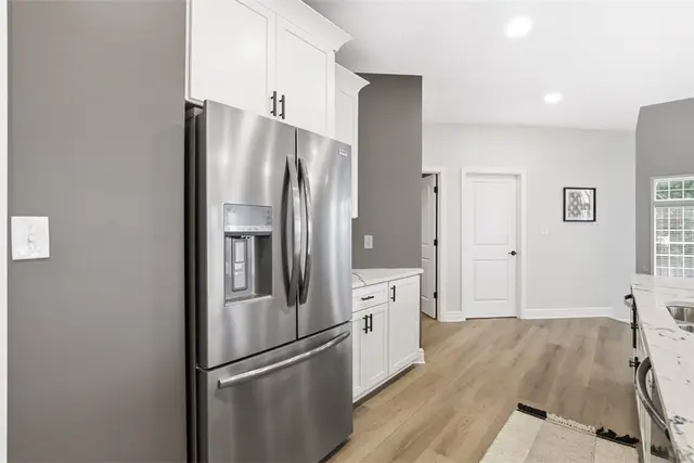 303 Kenney Dr gallery image 11