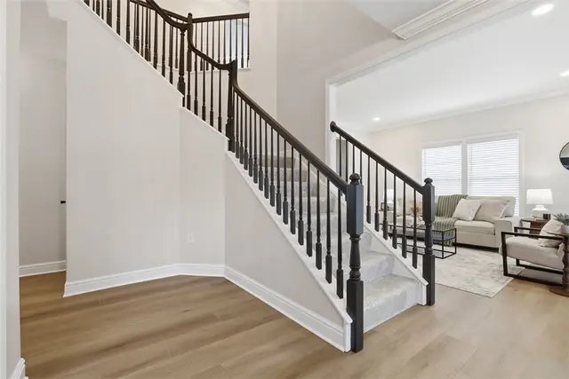 303 Kenney Dr gallery image 15