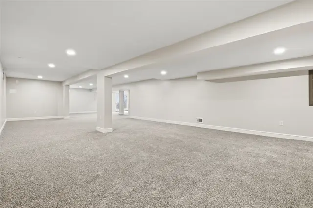 303 Kenney Dr gallery image 33