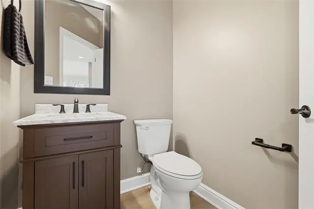 303 Kenney Dr gallery image 41