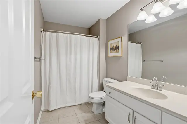303 Northglen Ct gallery image 22
