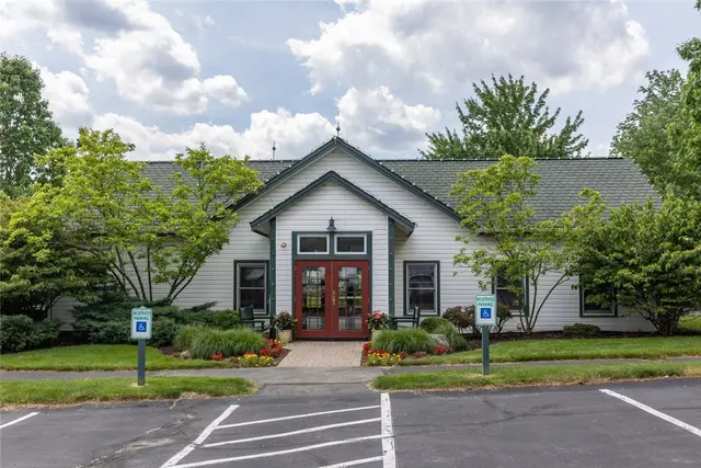 303 Northglen Ct gallery image 33